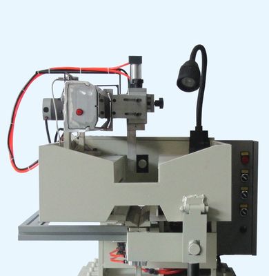 Μηχανή συγκόλλησης CNC για φύλλα μετάλλου από μεταλλικά σκεύη κουζίνας