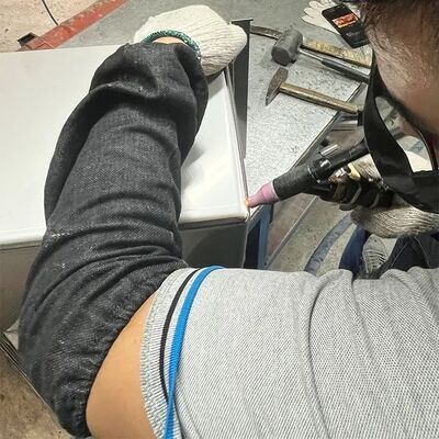 Ειδικό Μηχάνημα Συγκόλλησης CNC Πολλαπλών Αξόνων για Κατασκευή Νεροχυτών Κουζίνας